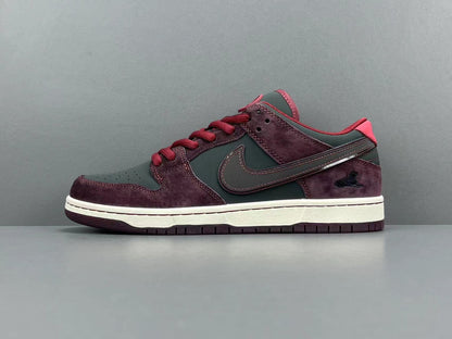 RIOT Skateshop x Nike SB Dunk Low